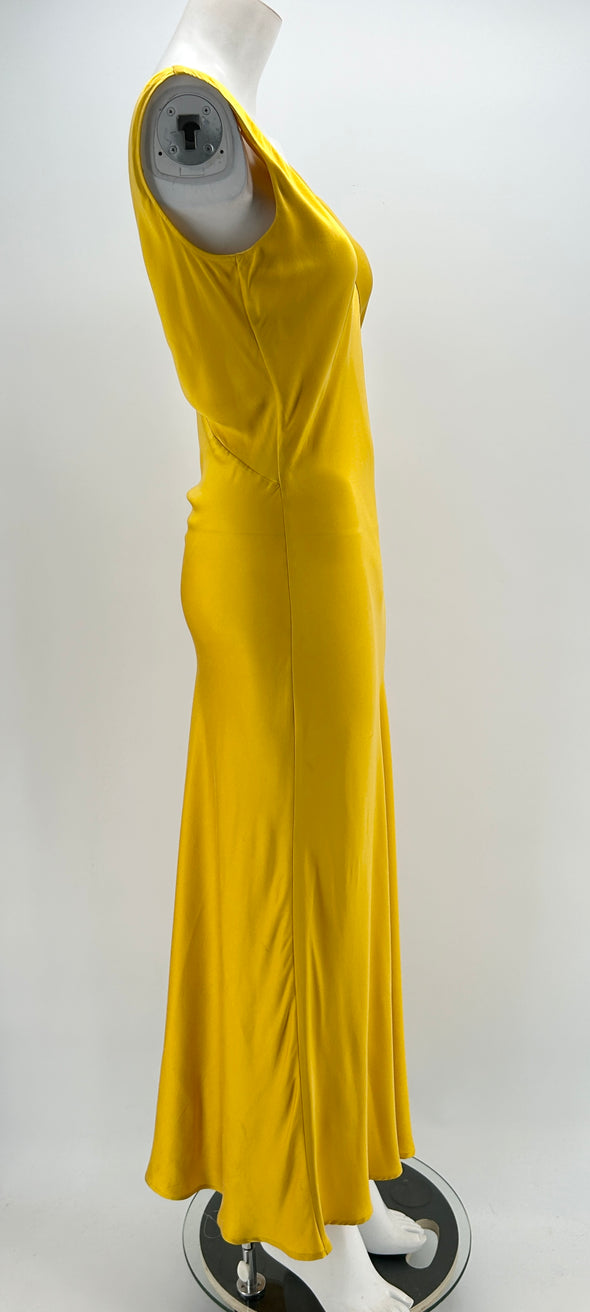 Robe longue en soie jaune