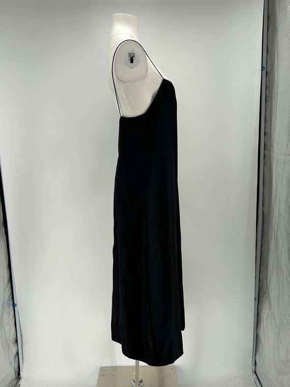 Robe en soie noire