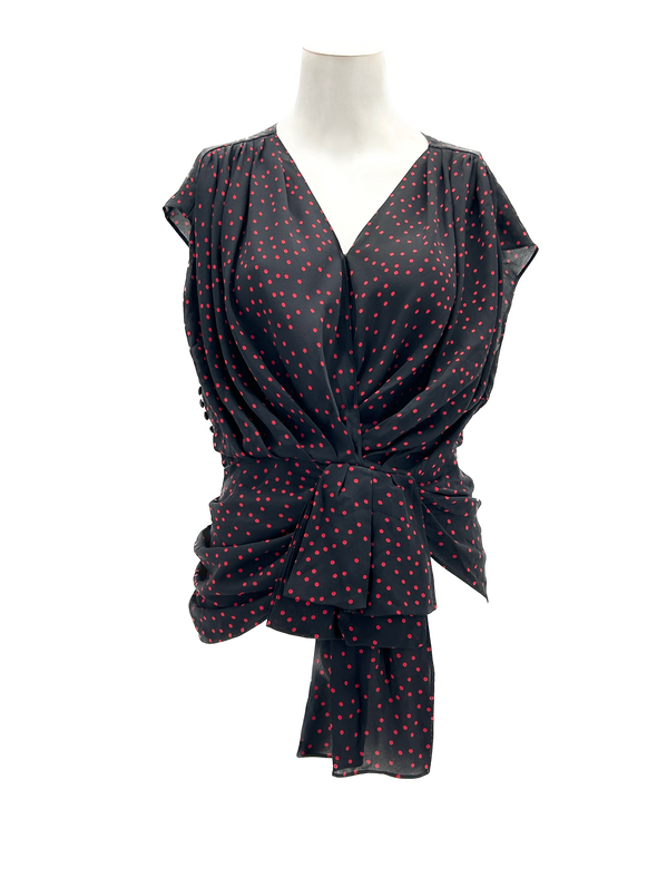 Blouse en soie à pois rouges
