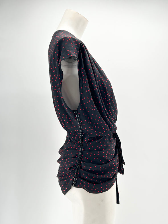 Blouse en soie à pois rouges