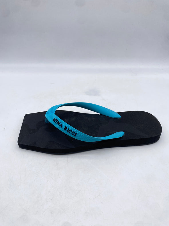 Tongs bleues
