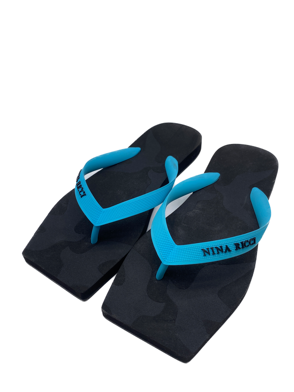 Tongs bleues