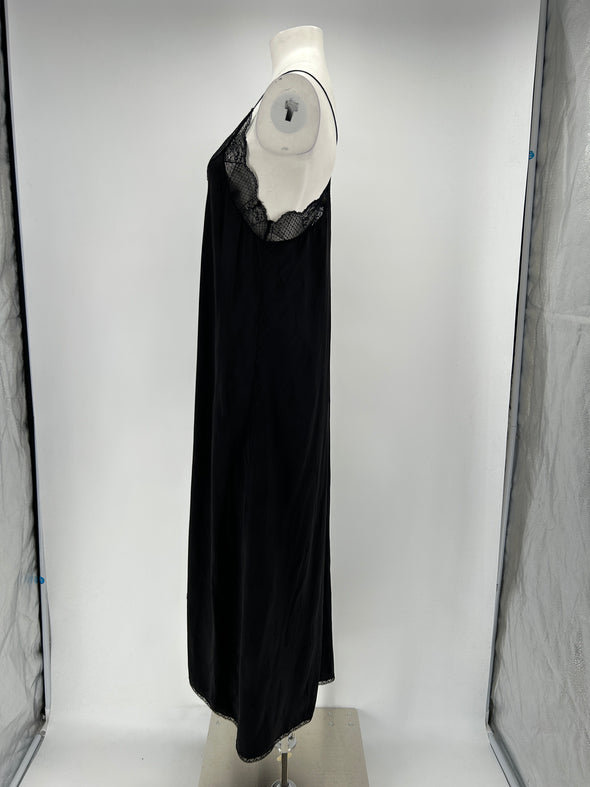 Robe en soie noire