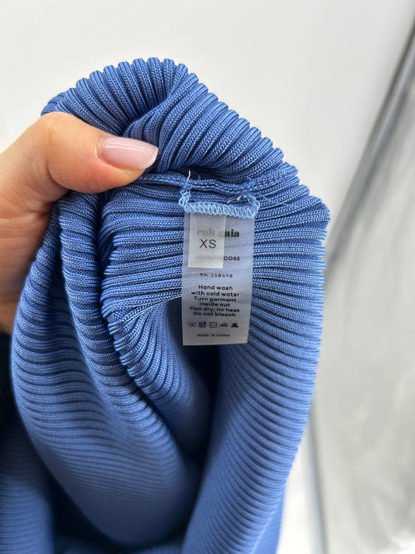 Robe bleue