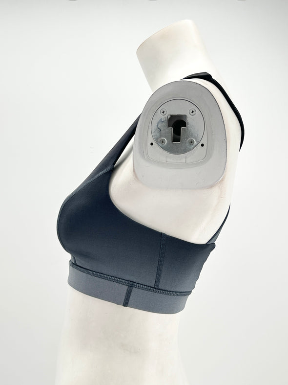 Brassière grise et noire