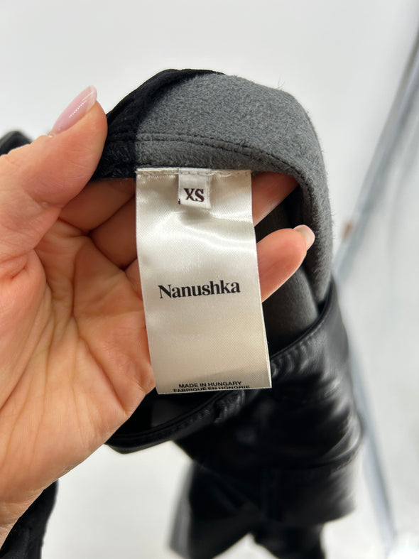 Pantalon en cuir synthétique