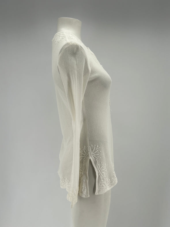 Top blanc brodé