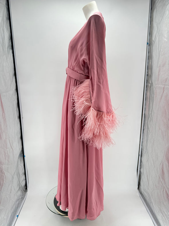 Robe longue rose à plumes