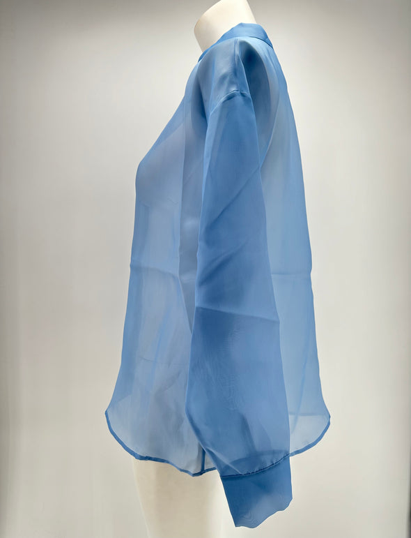 Chemise bleue transparente