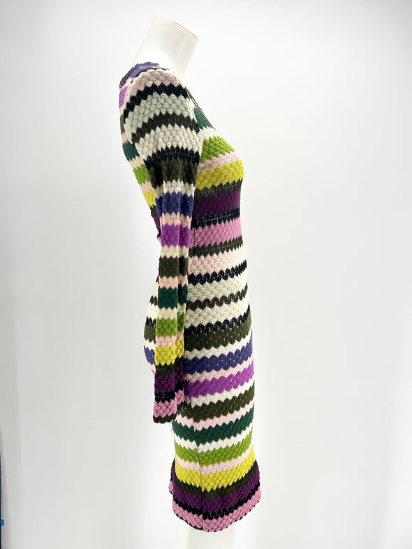 Robe multicolore à rayures