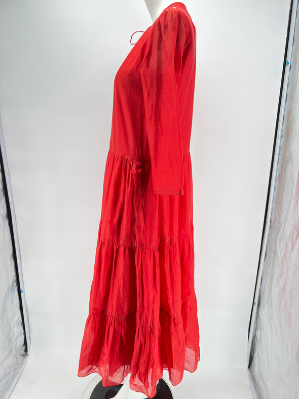 Robe rouge fluide