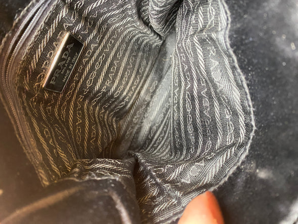 Pochette satinée noire