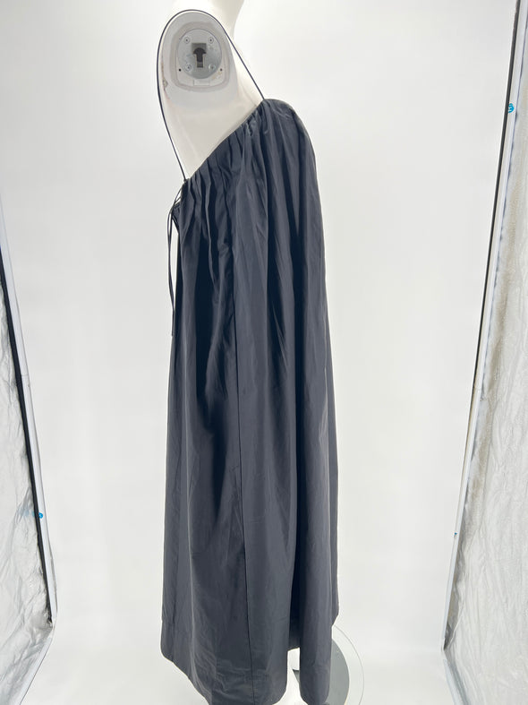 Robe noire texturée