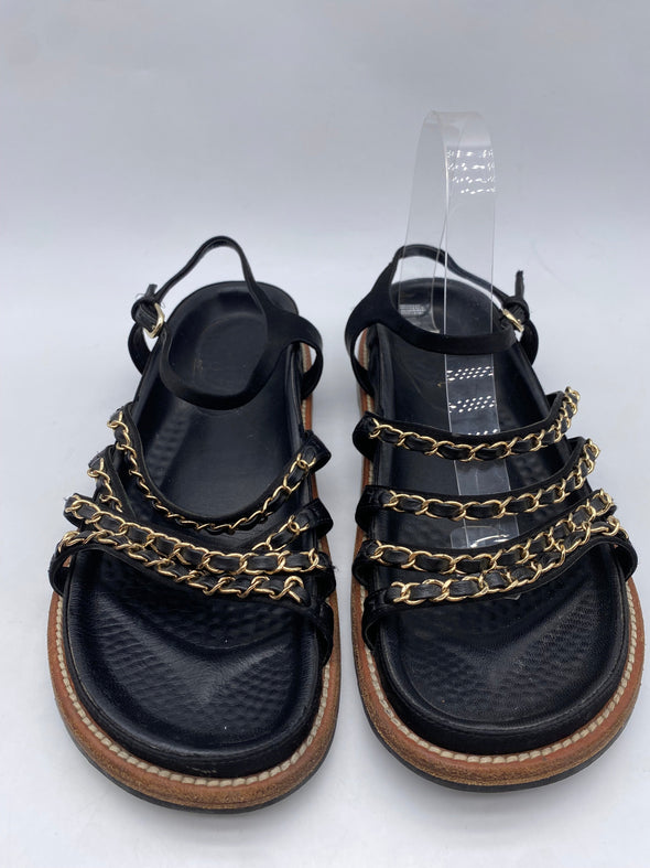 Sandales avec chaines dorées