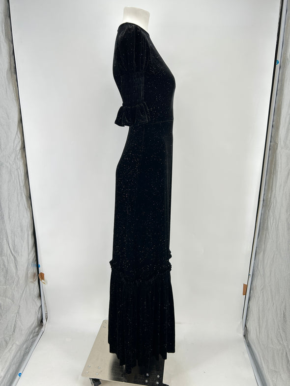 Robe en velours et paillettes