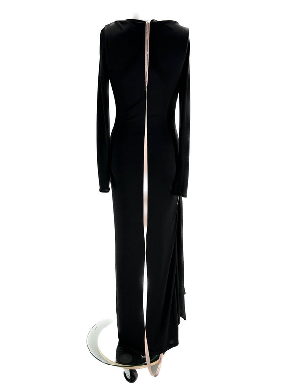 Robe noire à découpes