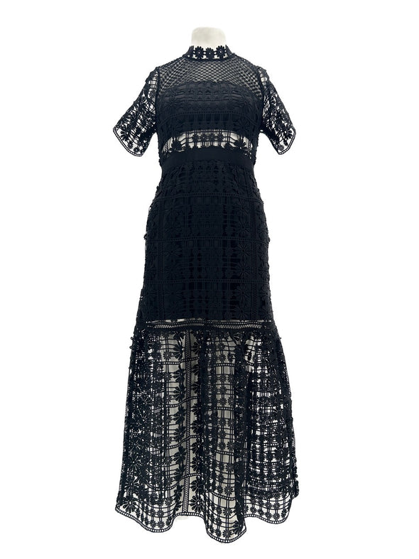 Robe midi en dentelle noire