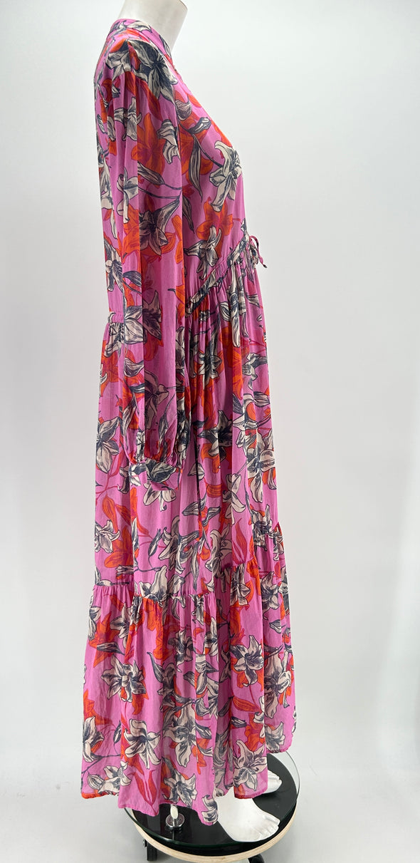 Robe rose à fleurs