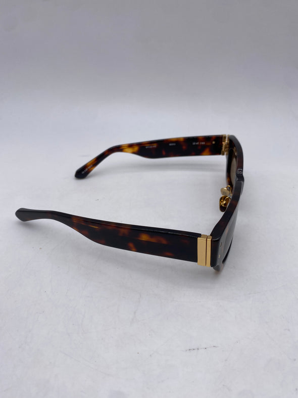 Lunettes de soleil marron