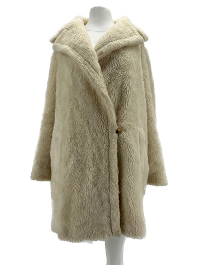 Manteau en fausse fourrure