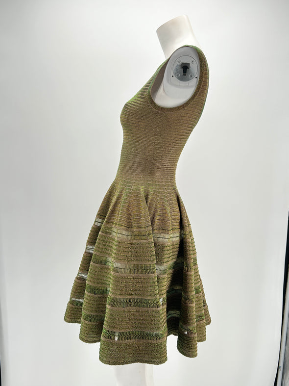 Robe patineuse verte et marron