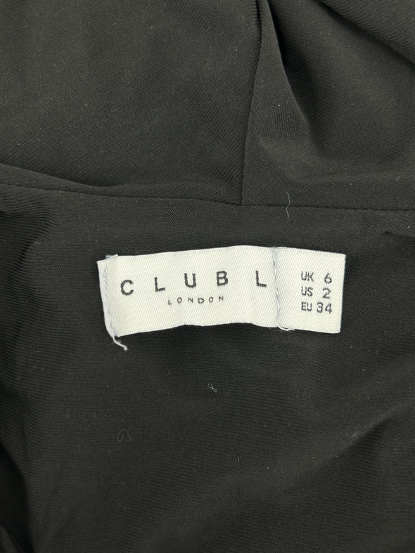 Robe à capuche noire