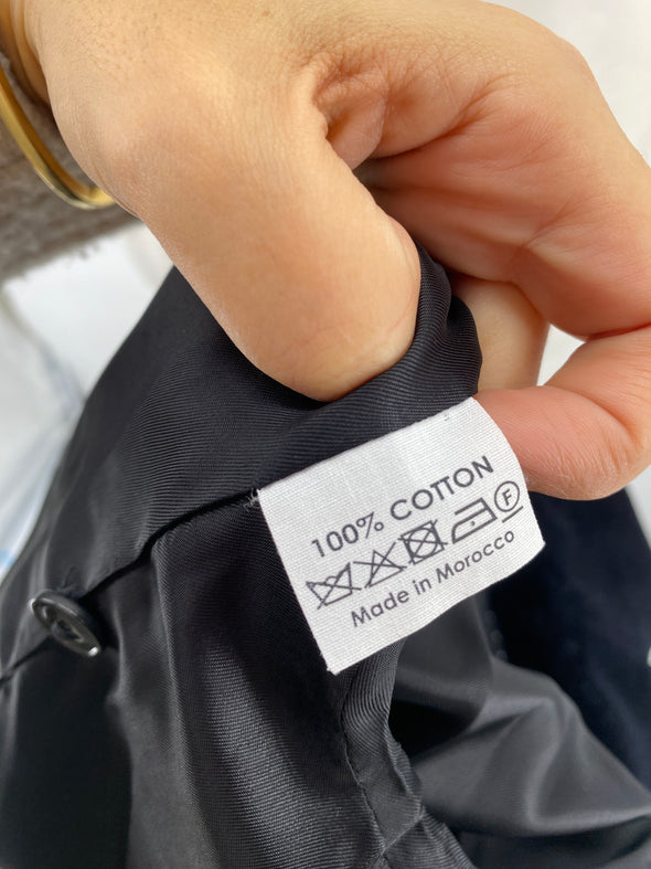 Veste en velours noir brodée