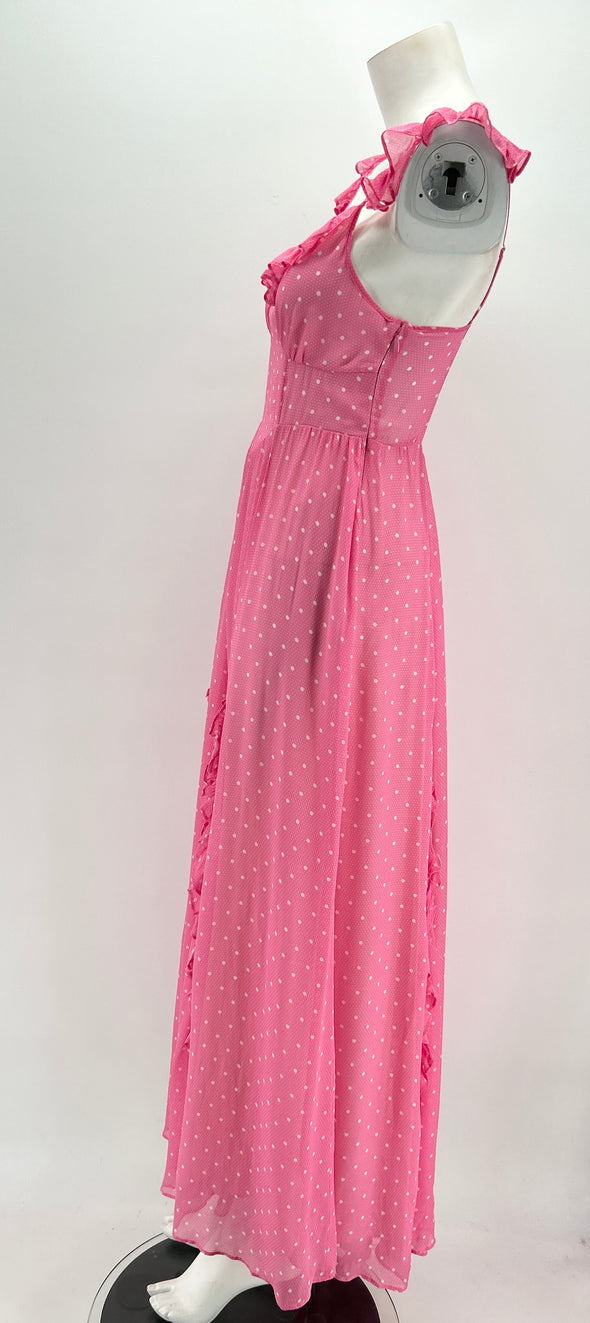 Robe rose à pois blancs en dentelle