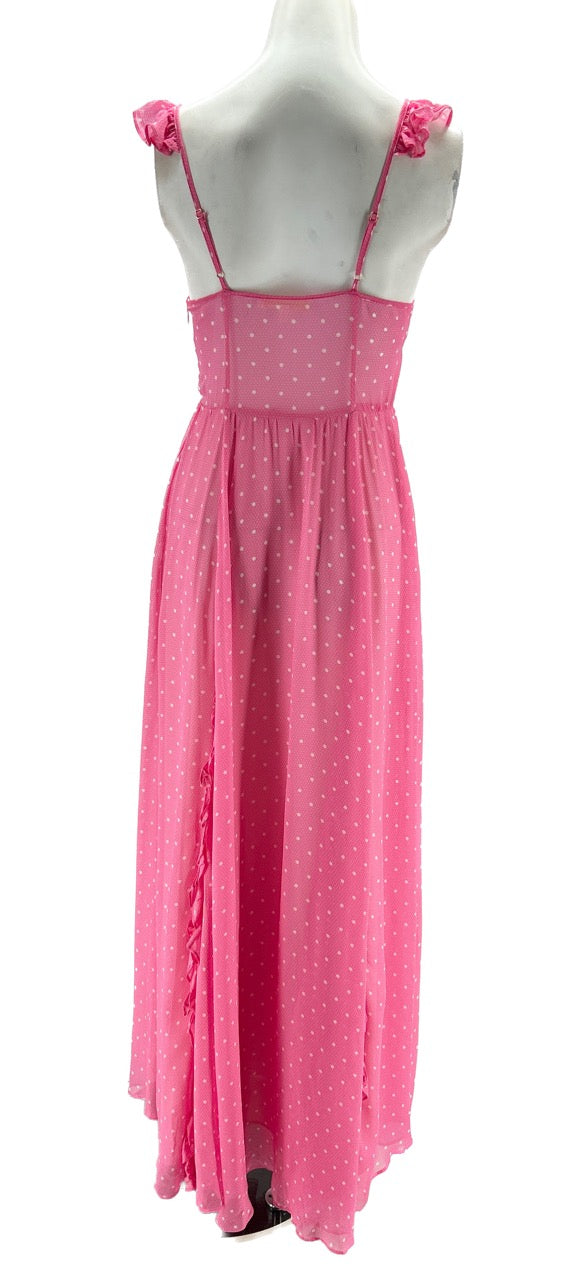 Robe rose à pois blancs en dentelle