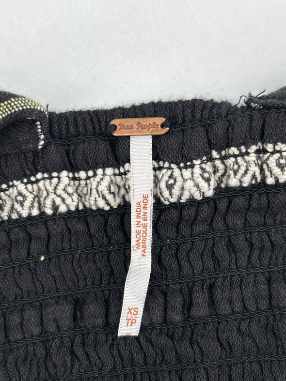 Combinaison noire à rayures