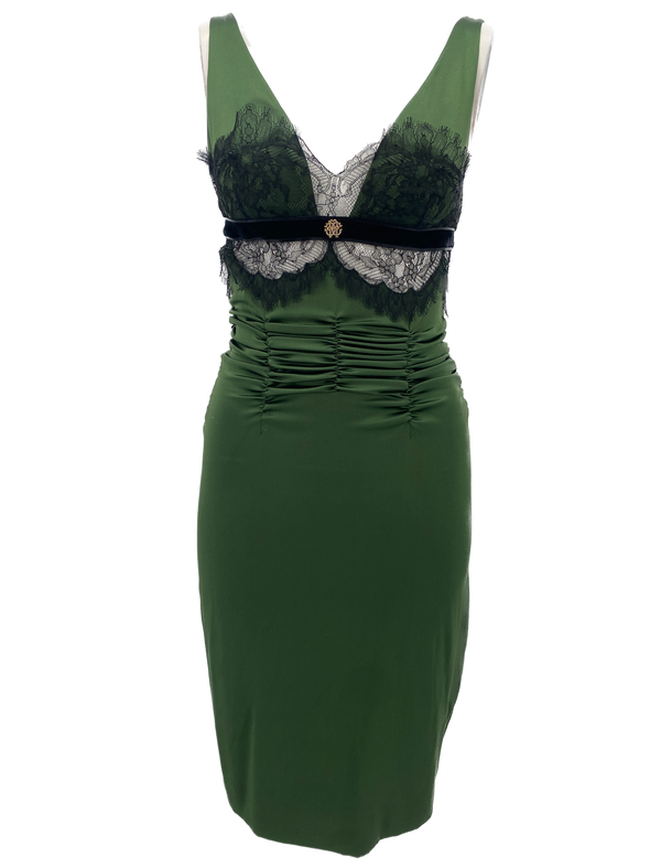 Robe verte satinée