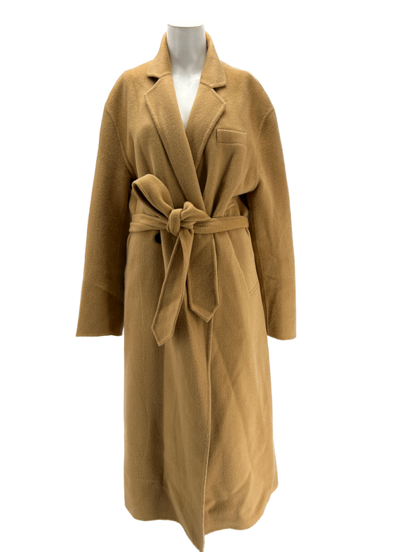 Manteau long marron avec ceinture