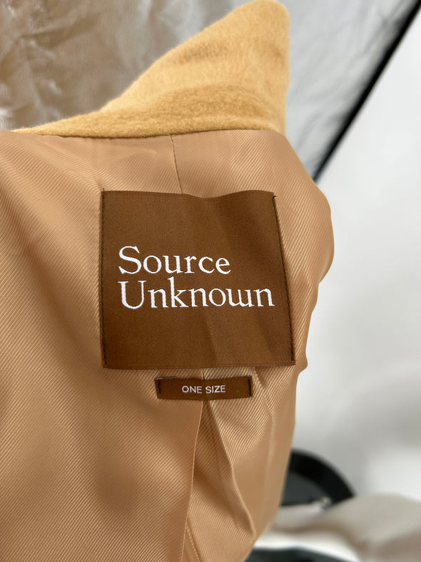 Manteau long marron avec ceinture