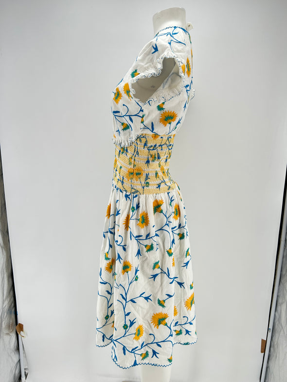 Robe blanche brodée