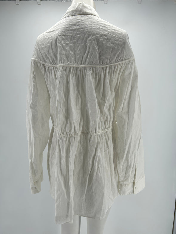 Blouse blanche à lacets