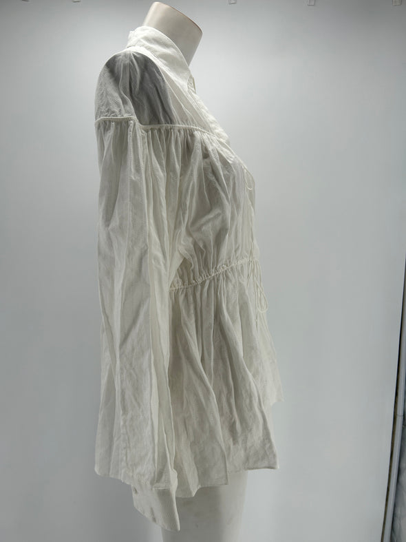 Blouse blanche à lacets