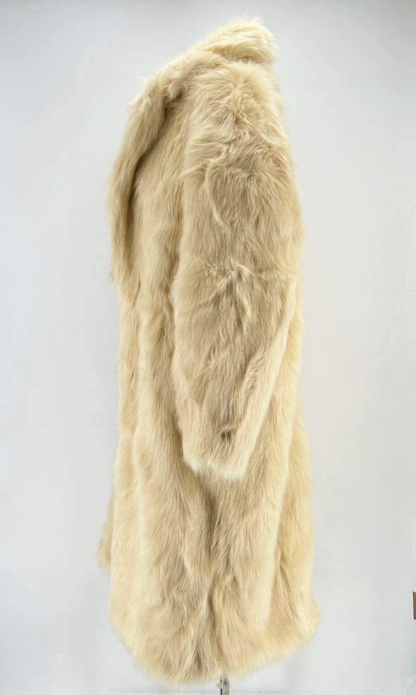 Manteau en fausse fourrure
