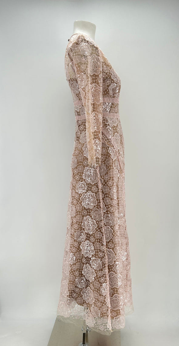 Robe rose à sequins