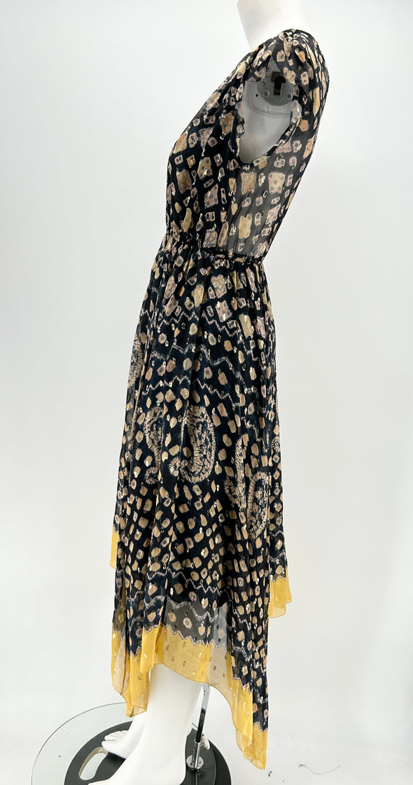 Robe noire à motif jaune