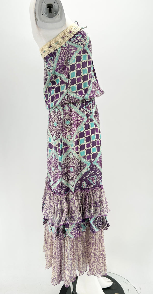 Robe bohème violette à volants