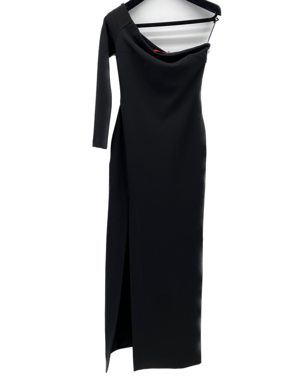 Robe noire asymétrique