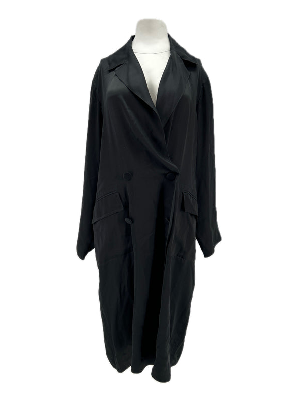 Robe en soie noire