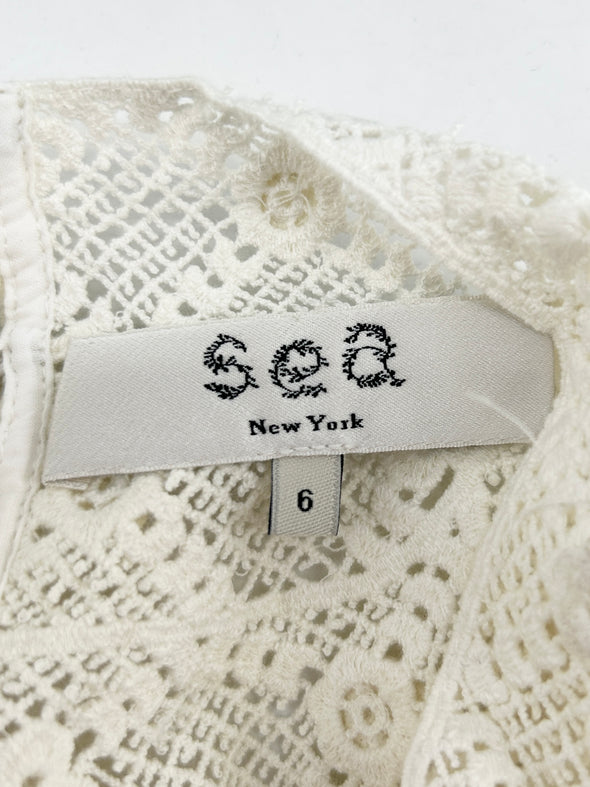 Top blanc en dentelle