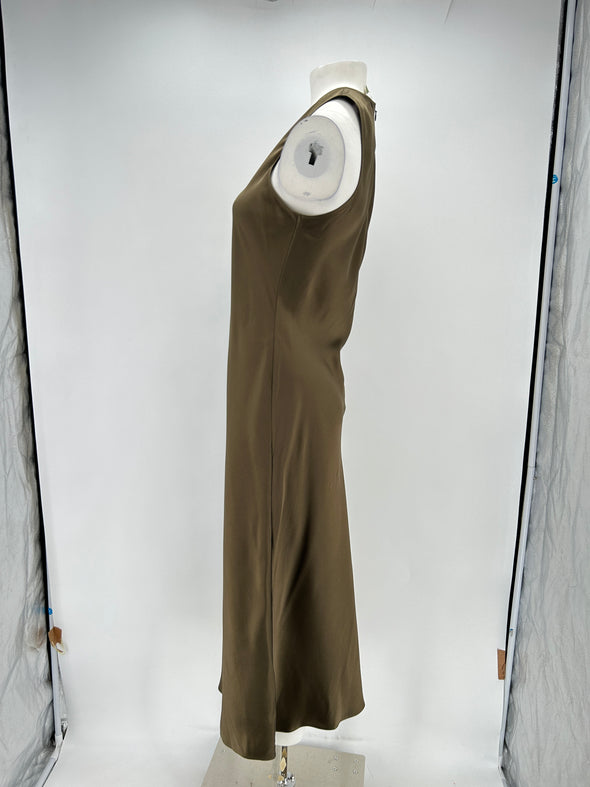 Robe en soie kaki