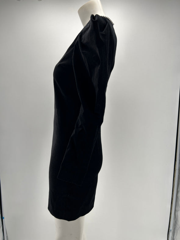 Robe en velours noir avec strass argentés