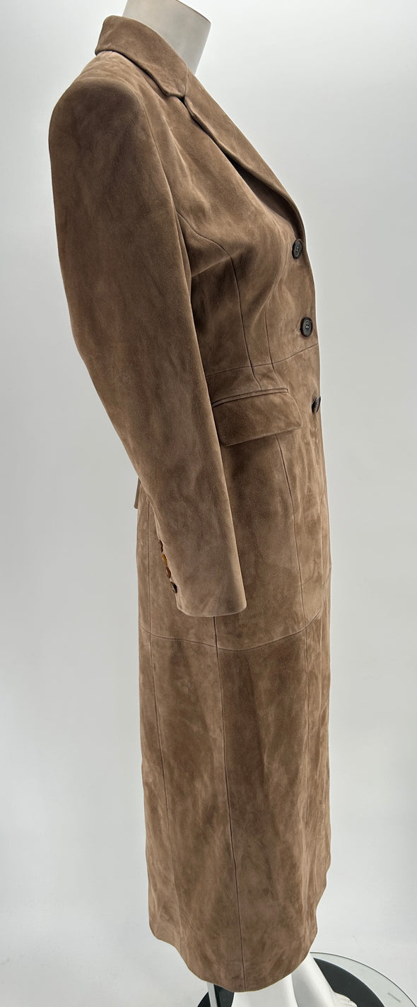 Manteau long marron en daim