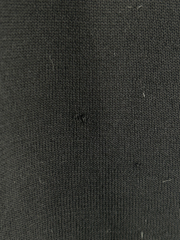 Robe noire ajourée