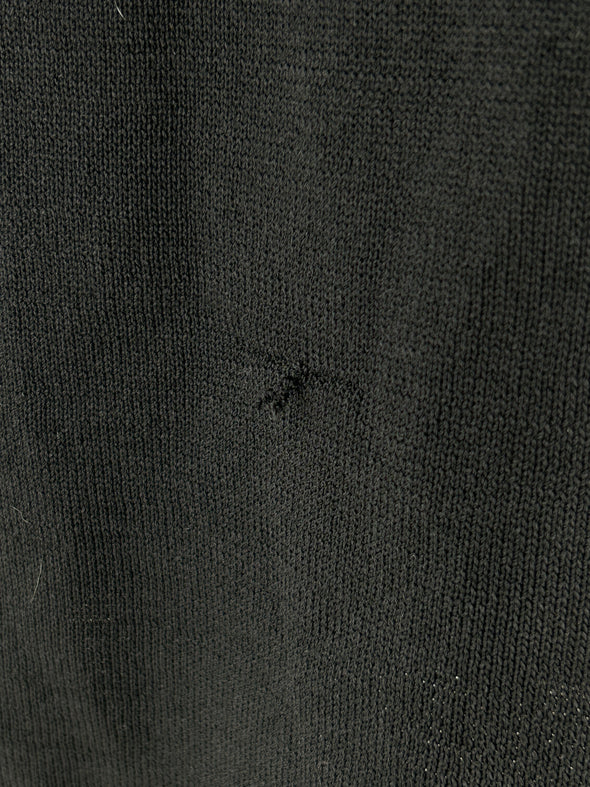Robe noire ajourée