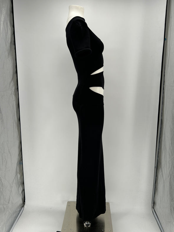 Robe noire ajourée