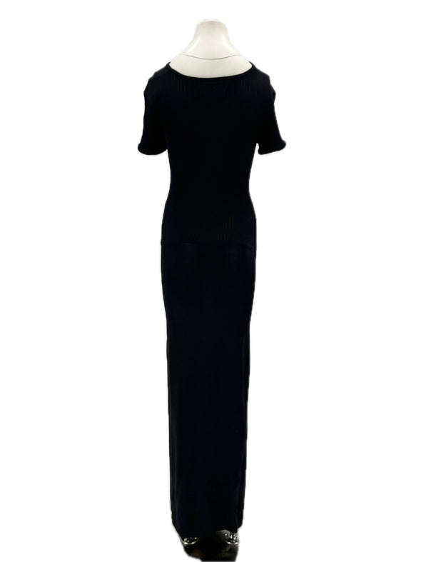 Robe noire ajourée
